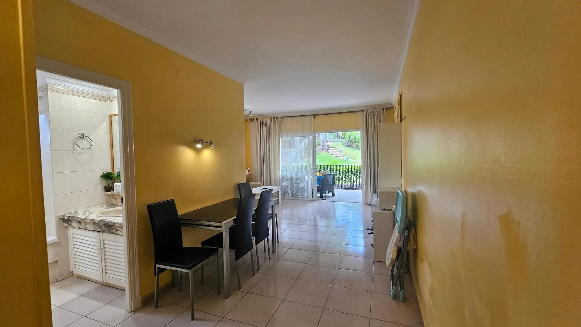 Peaceful Tenerife Retreat - Relax & Unwind San Miguel de Abona Apartment